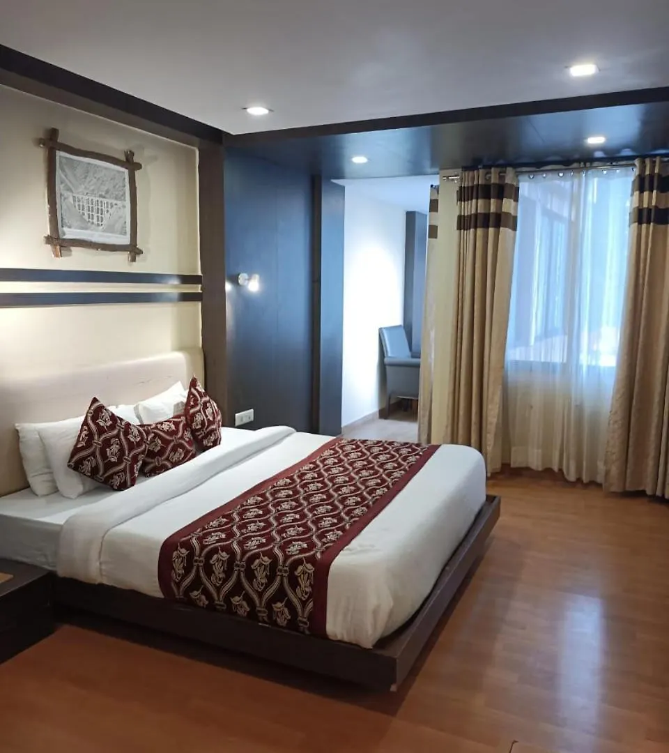 Zoz Sm1 Hotel Shimla